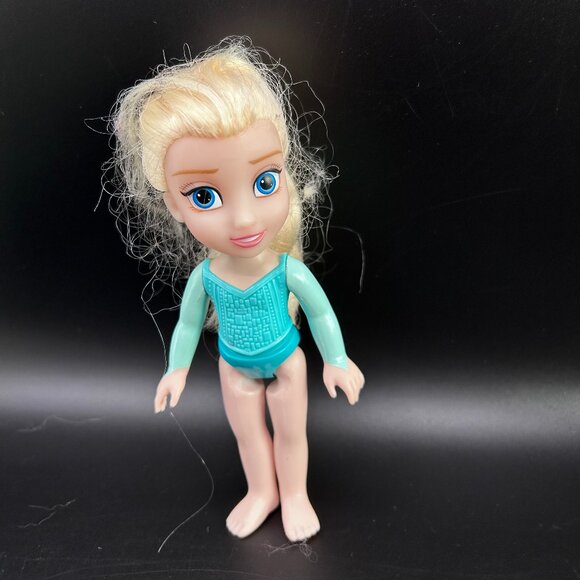 Jakks Pacific Disney Frozen Princess Elsa Petite 6" Mini Doll Toy - Picture 1 of 10
